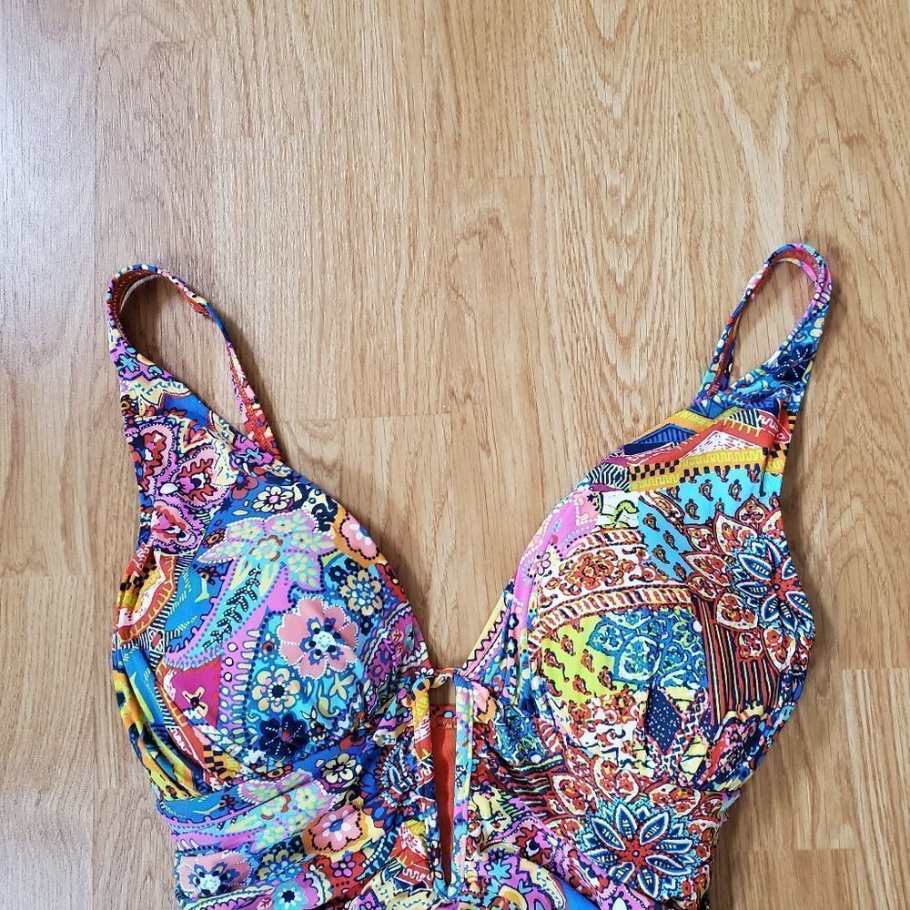 Bleu Rod Beattie Groovy Baby V-neck One Piece Swimsuit - Picture 3 of 13